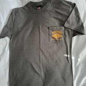 Harley Davidson Moonshine Gray T-shirt Front Pocket Sz Medium